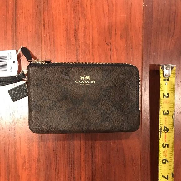 NWT Coach Wristlet - Picture 8 of 8